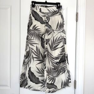 Tahari Women's Black and Tan Tropical Print Wide Leg Linen Pants - Size S